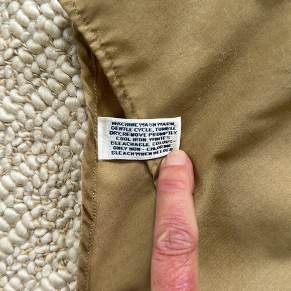 Men’s Van Heusen dress shirt long sleeve button up - Picture 4 of 7